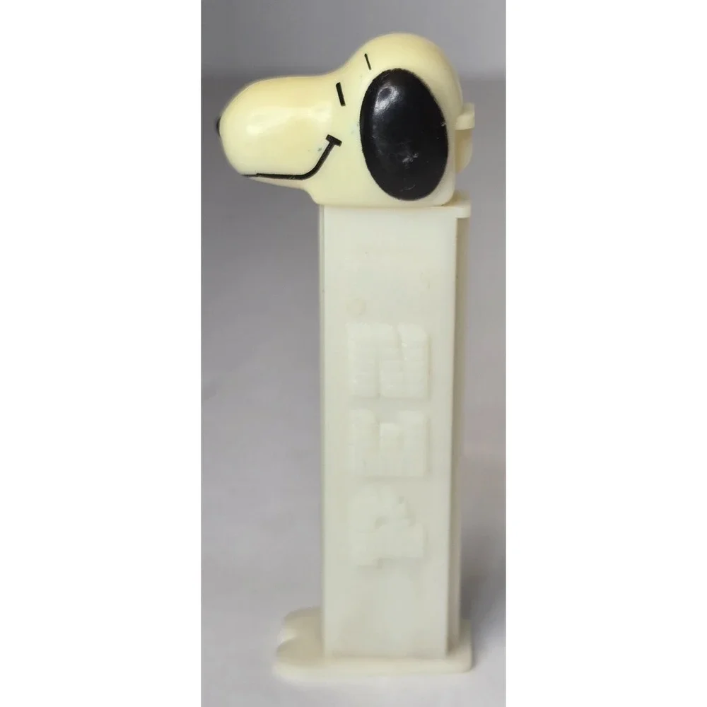 VINTAGE PEZ PEANUTS 